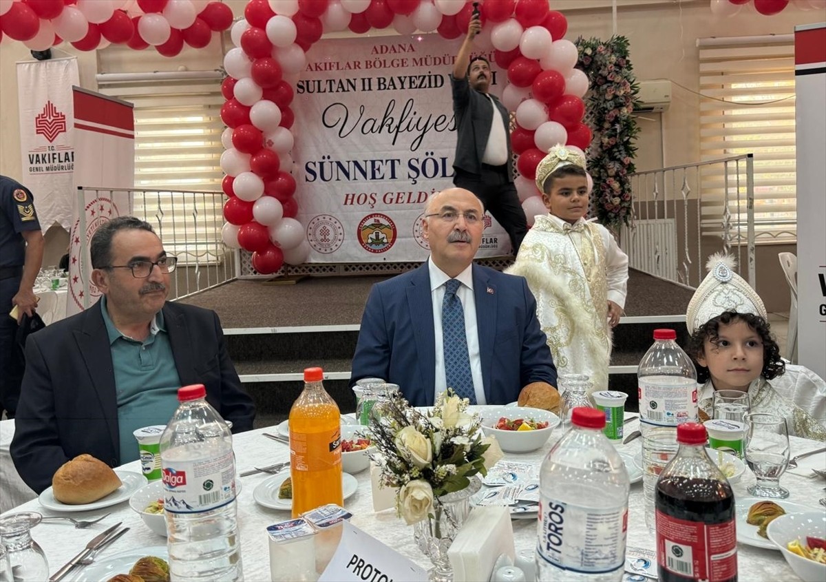 Adana'da Vakıflar Bölge Müdürlüğünce 25 çocuk için sünnet şöleni yapıldı. Yüreğir Halk Eğitim...