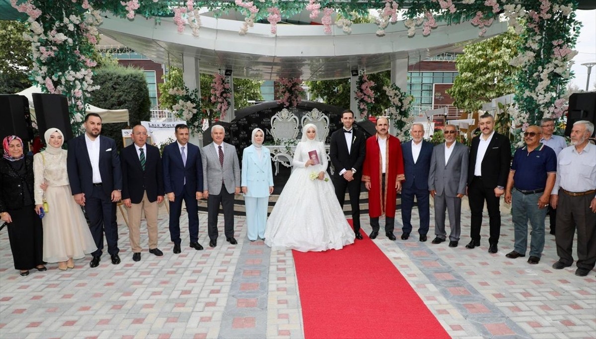 Aile ve Sosyal Hizmetler Bakanı Mahinur Özdemir Göktaş, Konya'da AK Parti Genişletilmiş İl Danışma...