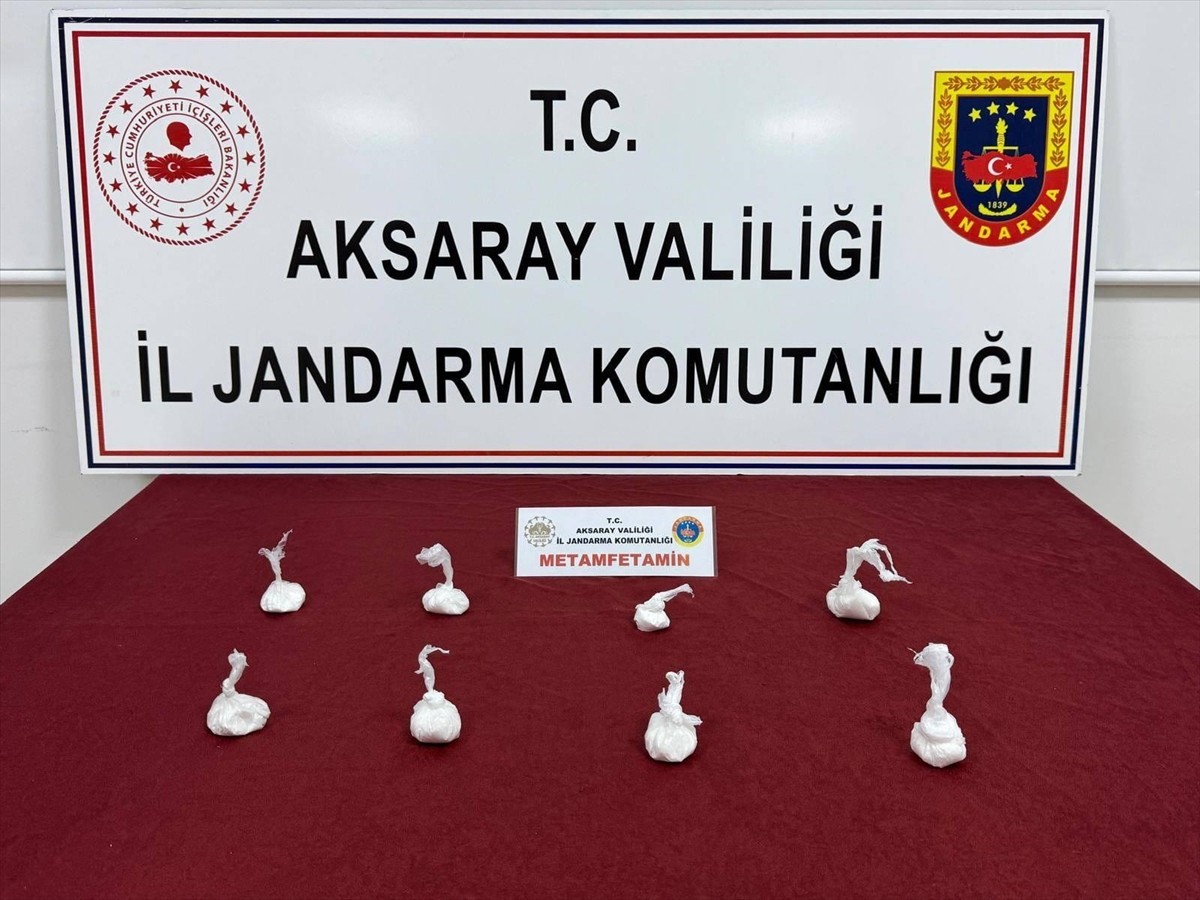 Aksaray'da düzenlenen uyuşturucu operasyonunda gözaltına alınan zanlı tutuklandı. Operasyonda bir...