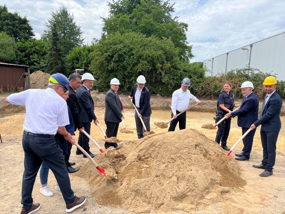 Almanya'nın Kuzey Ren Vestfalya (KRV) eyaletindeki Willich kentinde, Diyanet İşleri Türk İslam...