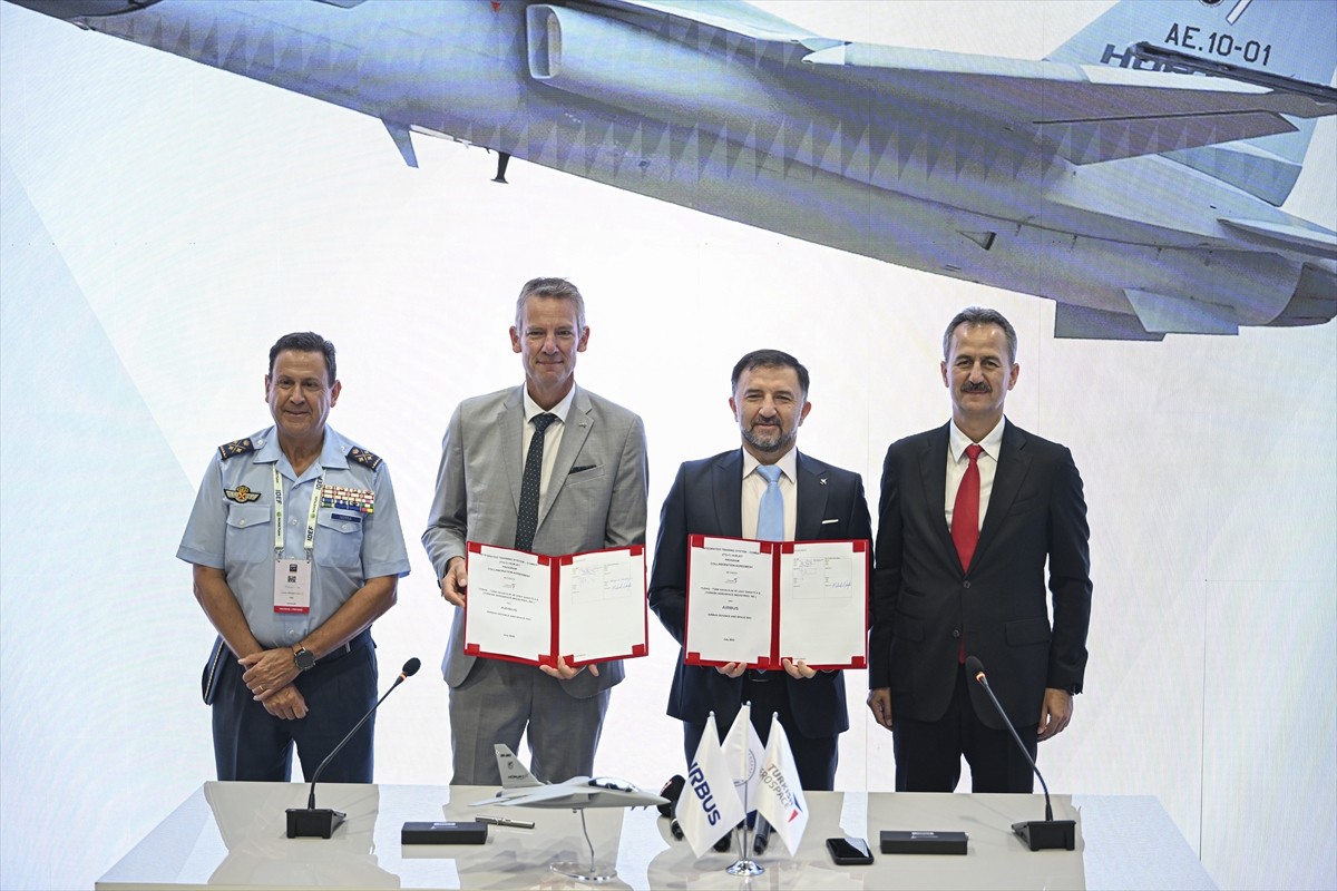 Anadolu Ajansının (AA) 'Global İletişim Ortağı' olduğu IDEF 2025, Milli Savunma Bakanlığının ev...