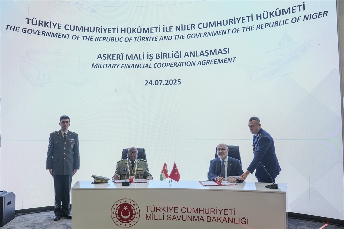 Anadolu Ajansının (AA) "Global İletişim Ortağı" olduğu 17. Uluslararası Savunma Sanayii Fuarı...