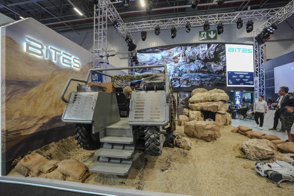 Anadolu Ajansının (AA) "Global İletişim Ortağı" olduğu IDEF 2025, Milli Savunma Bakanlığının ev...