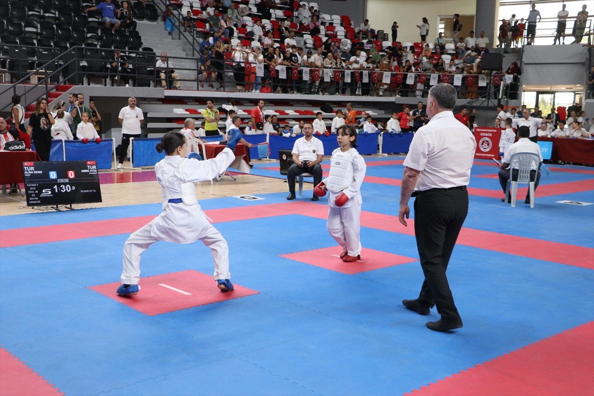 Asya Önel Türkiye Minikler Karate Şampiyonası başladı. Türkiye Karate Federasyonu tarafından Çorlu...
