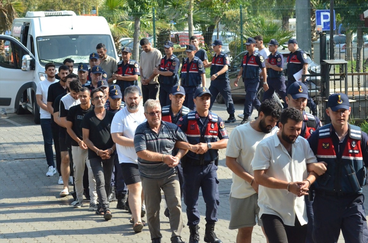 Aydın merkezli 11 ilde, "yatırım danışmanlığı" adı altında yüksek kazanç vaadiyle dolandırıcılık...