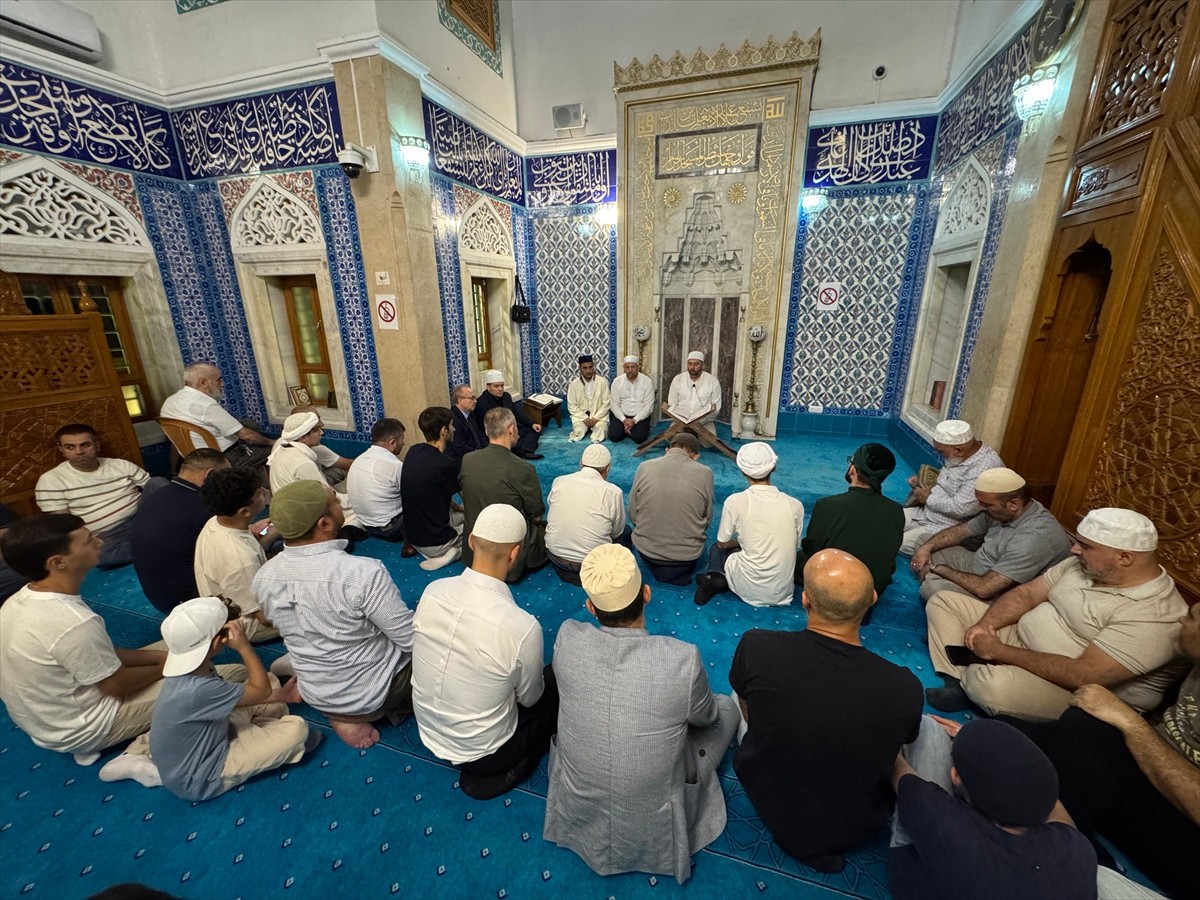 Azerbaycan'ın başkenti Bakü'de, Fetullahçı Terör Örgütü'nün (FETÖ) hain darbe girişiminde şehit...