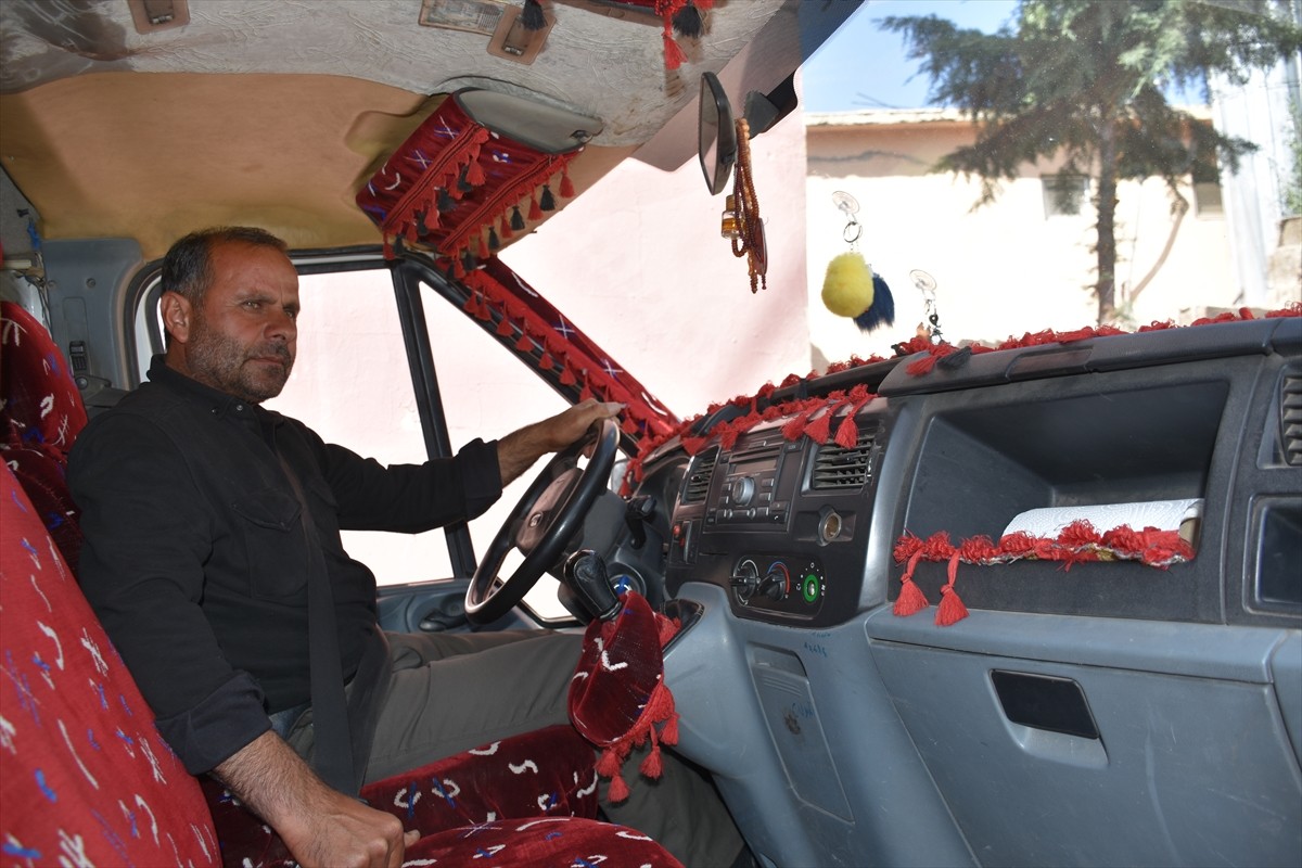 Babasının aracını satarak turnuvaya gönderdiği Şırnaklı engelli tenisçi Zeliha Aksak, olimpiyat...