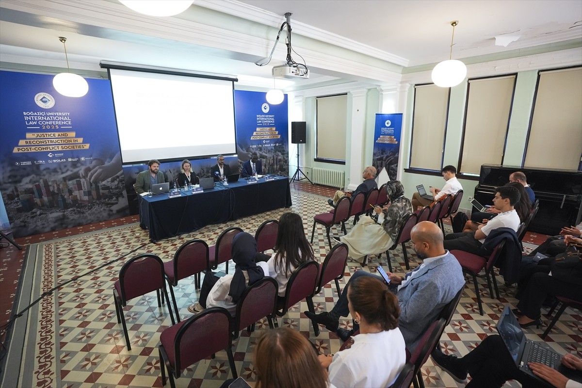 Boğaziçi Üniversitesi Hukuk Fakültesi tarafından ikincisi düzenlenen Uluslararası Hukuk Konferansı...