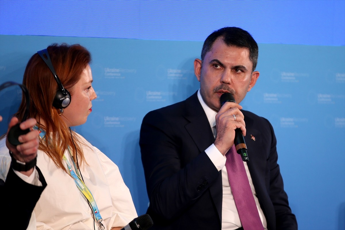 Çevre, Şehircilik ve İklim Değişikliği Bakanı Murat Kurum, İtalya'nın Roma'da ev sahipliği yaptığı...