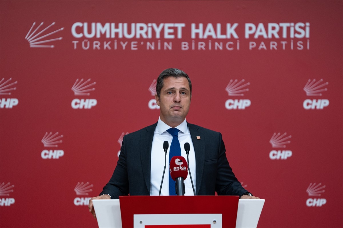 CHP Genel Başkan Yardımcısı ve Parti Sözcüsü Deniz Yücel, MYK gündemine ilişkin parti genel...
