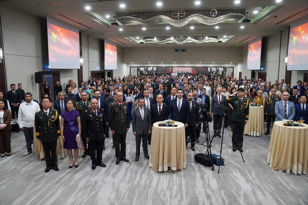 Çin'in Ankara Büyükelçiliği, Çin ordusunun kuruluşunun 98. yıl dönümü vesilesiyle resepsiyon...