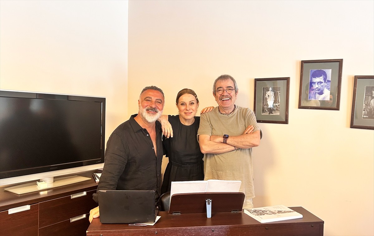 Çolpan İlhan-Sadri Alışık Tiyatrosu ve Piu Entertainment'ın yapımcılığında hazırlanan "Don...