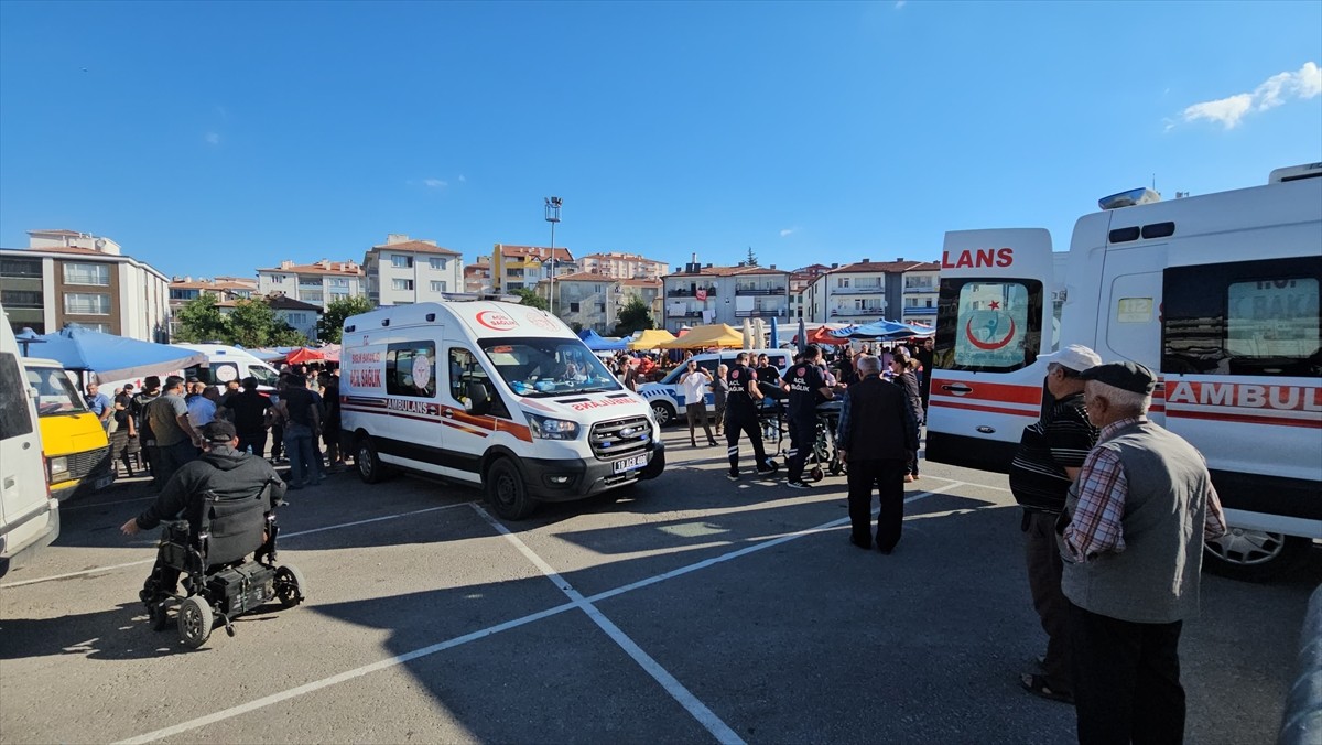 Çorum'da pazar esnafı arasında çıkan kavgada 1 kişi silahla vurularak öldürüldü, 7 kişi...