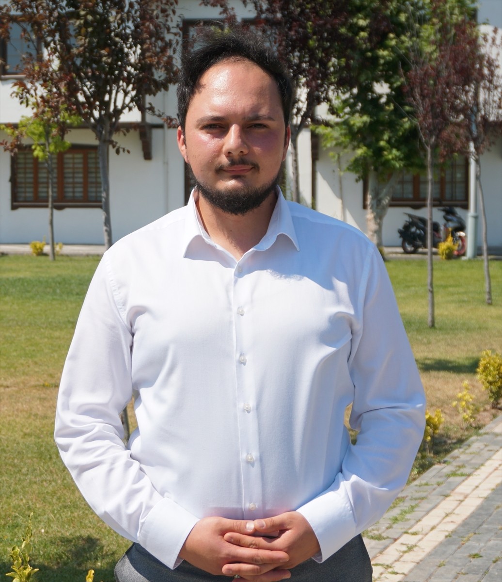 Çorum'un Osmancık ilçesine bağlı Danişment köyünde vatandaşlardan toplanan buğdayın satışından...