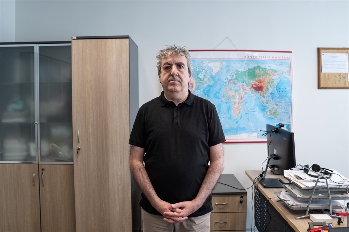 Doğurganlık hızının 1,48'e gerilediği ve yaşlı nüfus oranının yüzde 10,6'ya yükseldiği Türkiye'de...