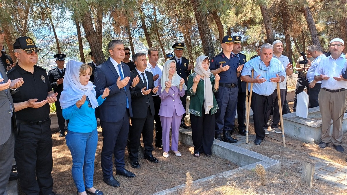 Fetullahçı Terör Örgütü'nün (FETÖ) 15 Temmuz darbe girişimi sırasında İstanbul'da şehit olan Metin...