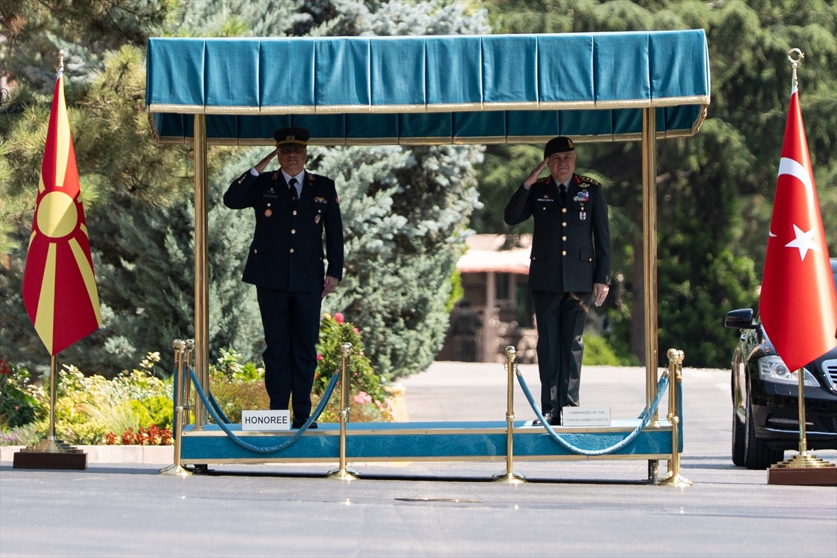 Genelkurmay Başkanı Orgeneral Metin Gürak (sağda), resmi davetlisi olarak Türkiye'yi ziyaret eden...