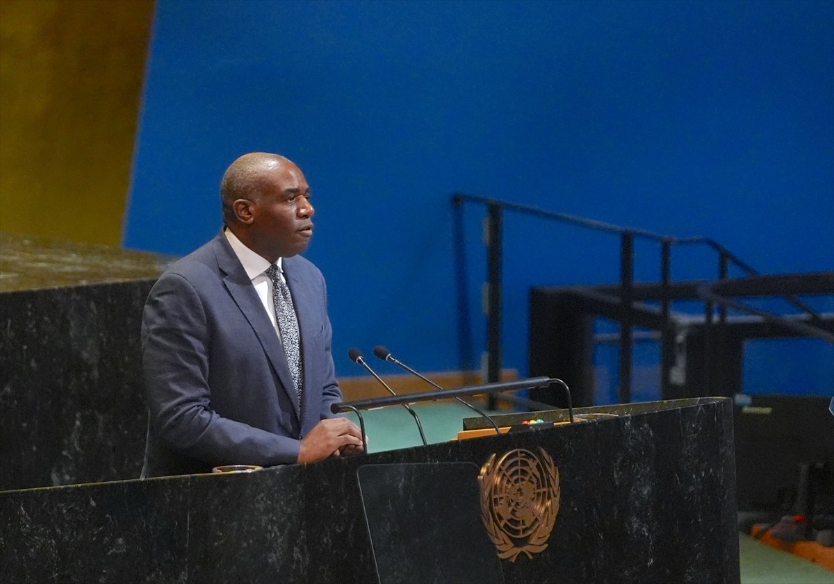 İngiltere Dışişleri Bakanı David Lammy, New York'taki Birleşmiş Milletler (BM) merkezinde...