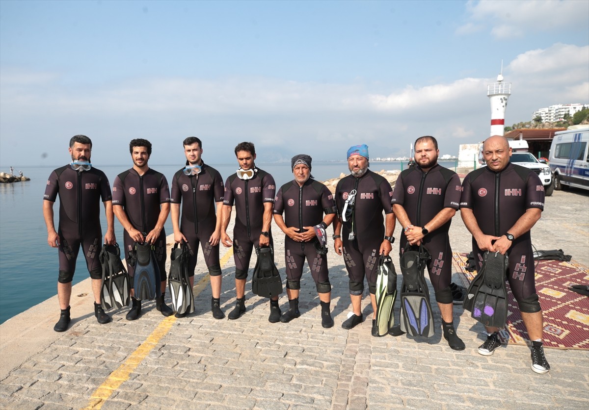 İnsan Hak ve Hürriyetleri (İHH) İnsani Yardım Vakfı Antalya Arama Kurtarma ekibi, 15 Temmuz...