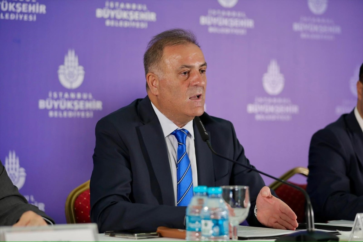 İstanbul Büyükşehir Belediyesinin (İBB) Saraçhane'deki Başkanlık binasında, yürütülen çalışmalara...