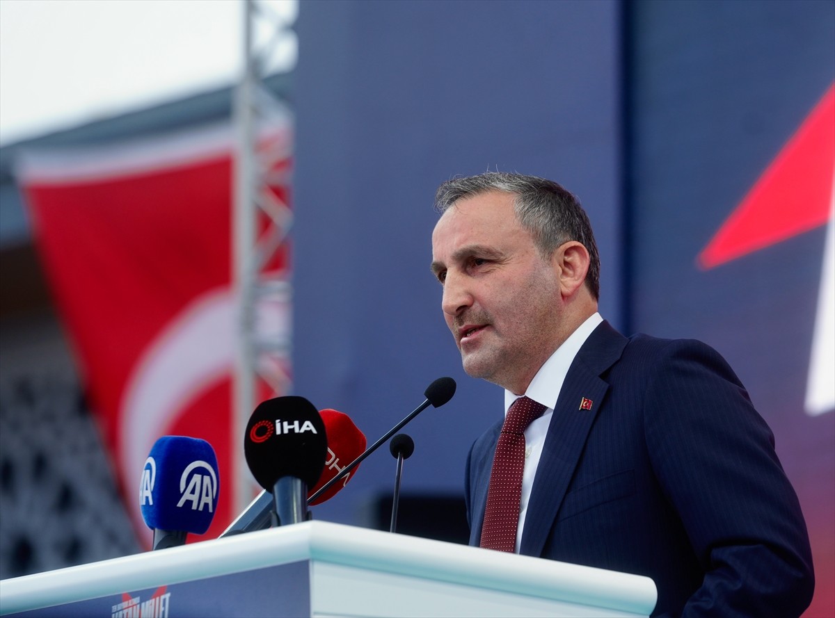 İstanbul Valiliği ve İstanbul İl Milli Eğitim Müdürlüğü koordinasyonunda, 15 Temmuz Derneği...