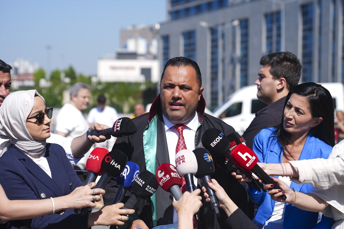 Kadıköy'de, 15 yaşındaki Mattia Ahmet Minguzzi'nin bıçaklanarak öldürülmesine ilişkin tutuklanan 2...