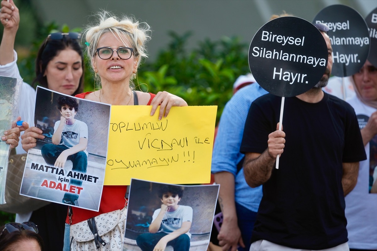 Kadıköy'de bıçaklanarak öldürülen 15 yaşındaki Mattia Ahmet Minguzzi'nin annesi Yasemin Minguzzi...