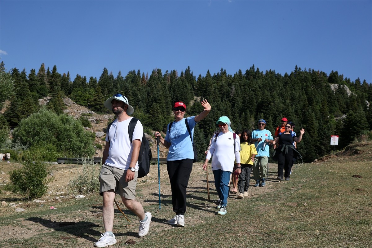 Kayseri'nin Tomarza ilçesinde, Toros Dağları'nın eteklerinde bulunan Berçin Yaylası doğaseverlerin...