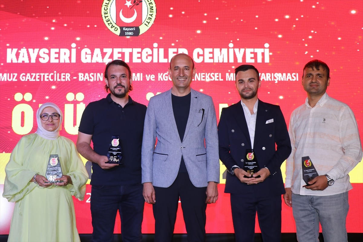Kayseri Gazeteciler Cemiyeti (KGC) tarafından geleneksel olarak düzenlenen "Medya Yarışması"nda...