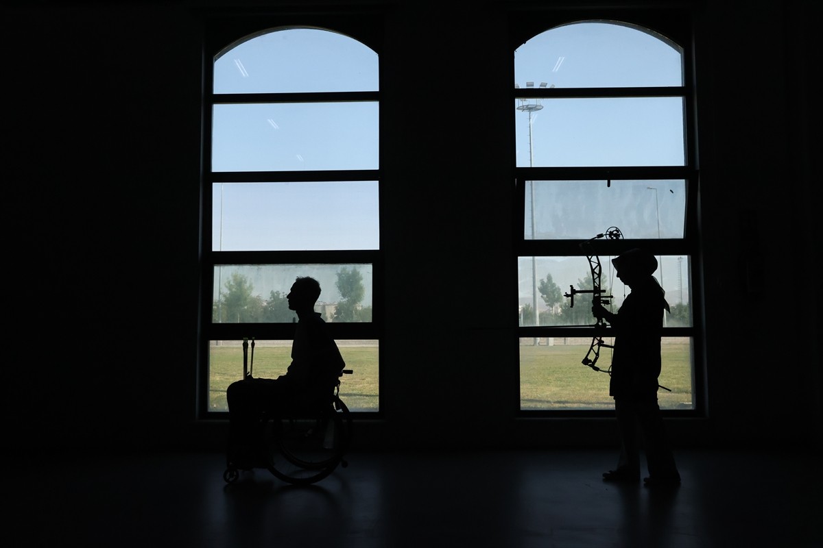 Kırklareli’nde 12 yıl önce geçirdiği kazada boynu kırılan ve vücudunun büyük bölümü felç kalan...