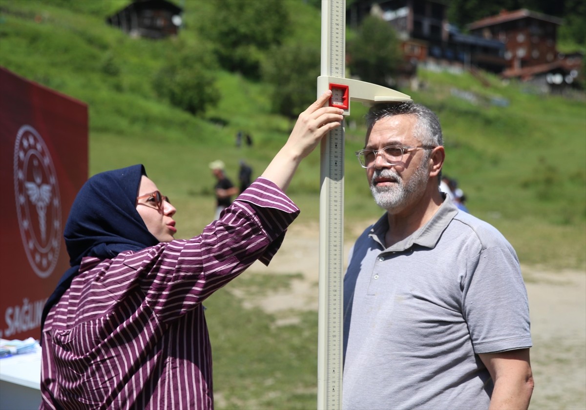 Rize'nin Çamlıhemşin ilçesine bağlı dünyaca ünlü Ayder Yaylası'nda, "İdeal Kilonu Öğren, Sağlıklı...