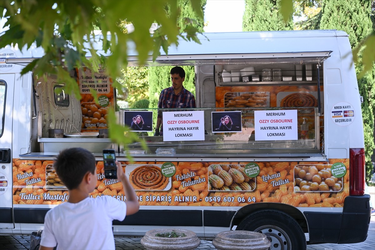 Sağlık sorunları nedeniyle 22 Temmuz'da vefat eden rock müzik tarihinin önemli isimlerinden...
