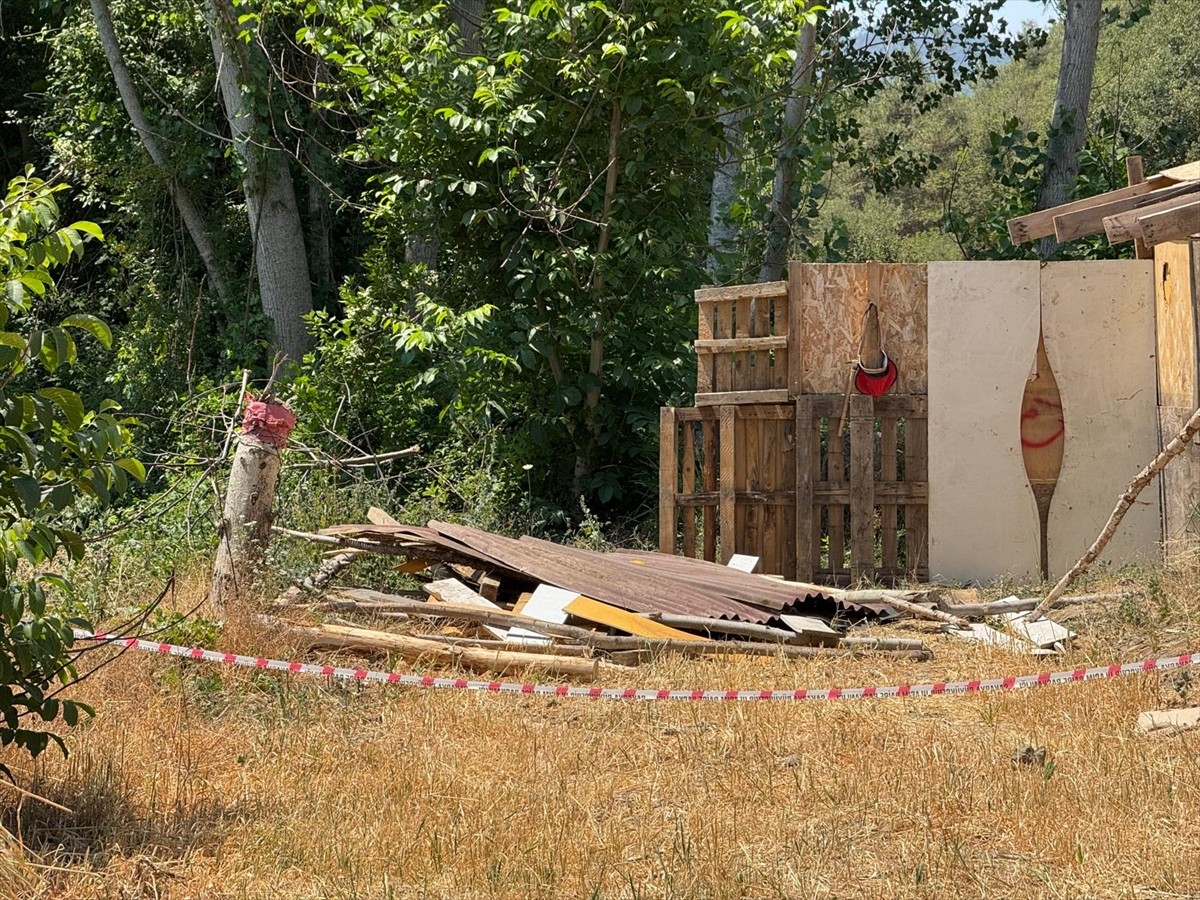 Sakarya'nın Taraklı ilçesinde iki gündür kendisinden haber alınmayan kişi bahçesinde ölü...