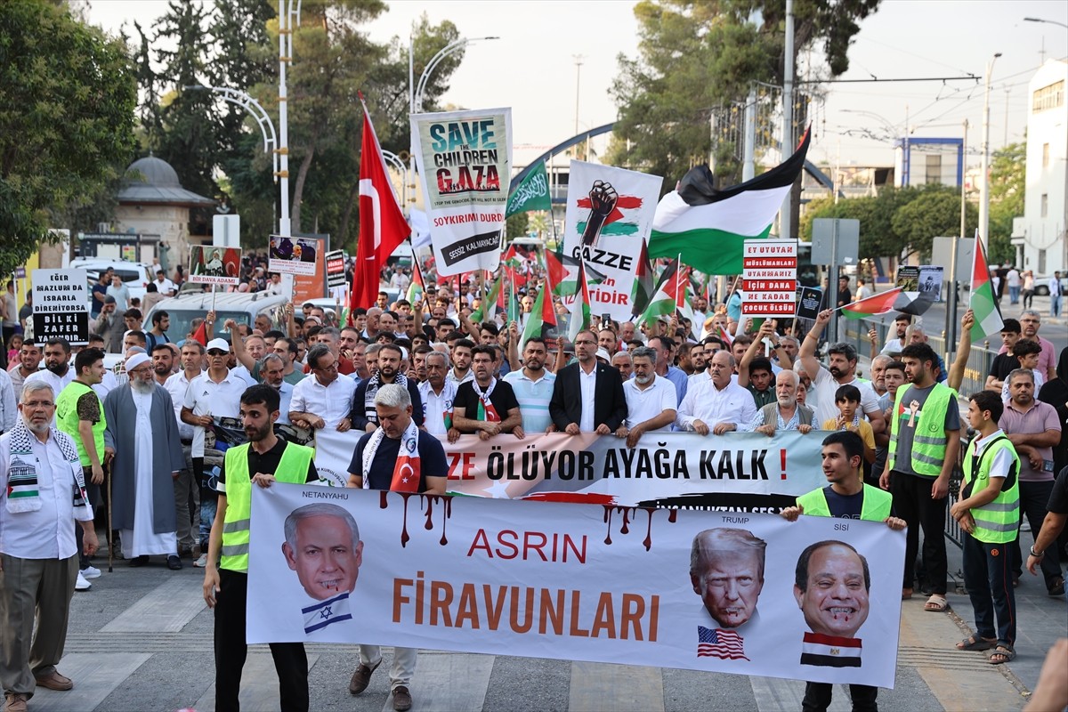 Şanlıurfa'da İsrail'in Gazze'ye yönelik saldırılarını protesto etmek, bölgede yaşanan açlık ve...