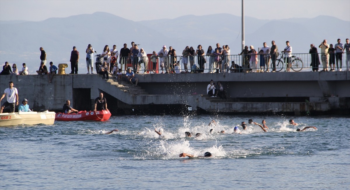 Sinop’ta, 1 Temmuz Denizcilik ve Kabotaj Bayramı dolayısıyla düzenlenen yarışmalarda dereceye...