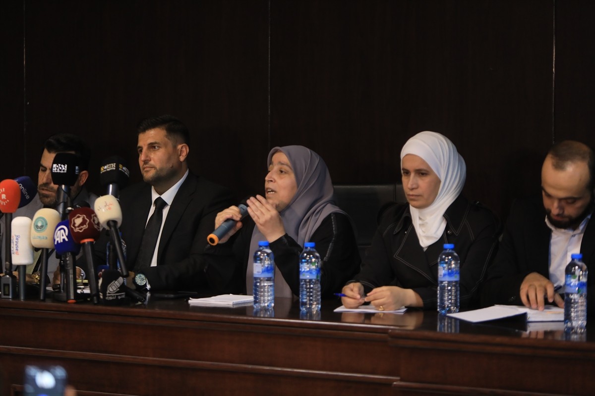 Suriye'de, devrik Beşşar Esed rejimi döneminde zorla kaybedilen çocuklar ile yetimhanelerde...