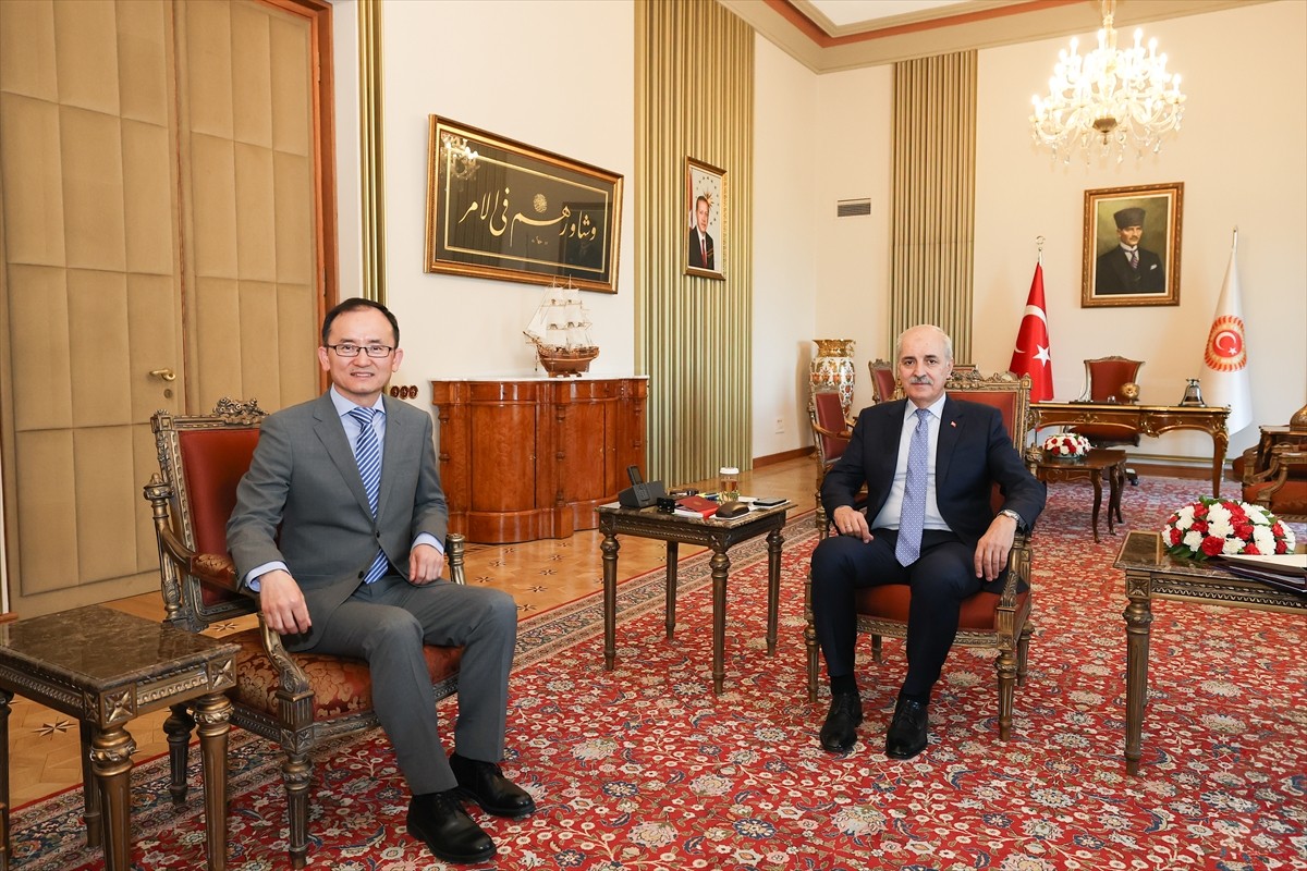 TBMM Başkanı Numan Kurtulmuş, Çin Halk Cumhuriyeti Ankara Büyükelçisi Jiang Xuebin'i kabul...