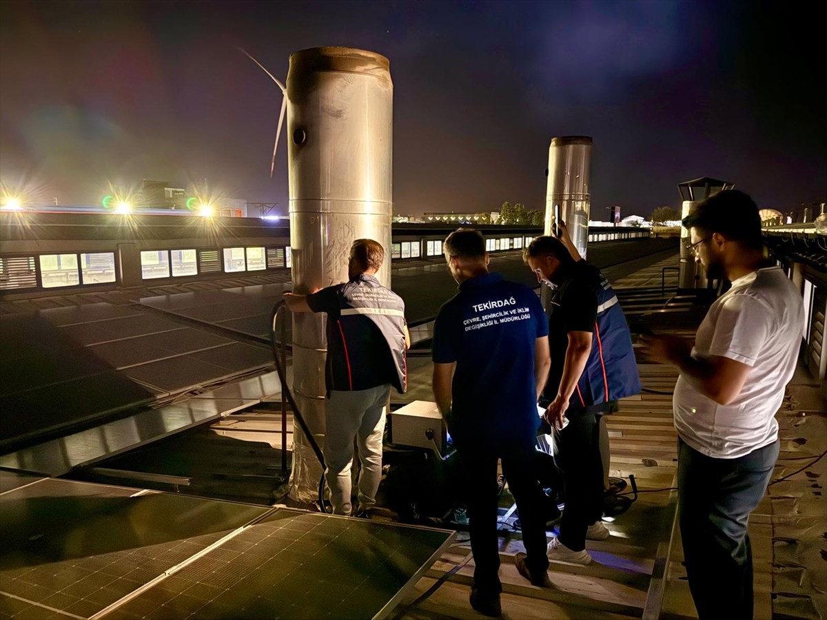 Tekirdağ'ın Ergene ilçesinde yayılan kötü kokular üzerine inceleme başlatıldı. Vatandaşların...