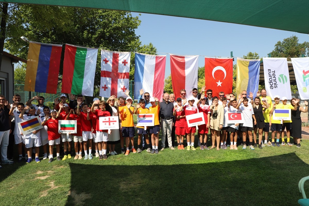 Tenis Avrupa (Tennis Europe) Yaz Kupası Elemelerinde 12 yaş kategorisi müsabakaları Denizli'de...