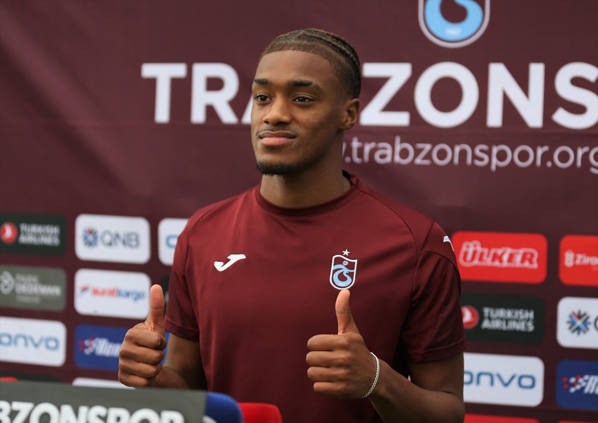 Trabzonspor, 2025-2026 sezonu hazırlıkları kapsamında geldiği Erzurum'da ikinci etap kamp...