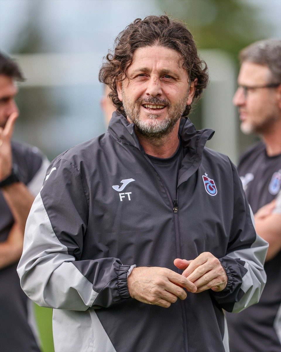 Trabzonspor, yeni sezon hazırlıklarını çift antrenmanla teknik direktör Fatih Tekke yönetiminde...
