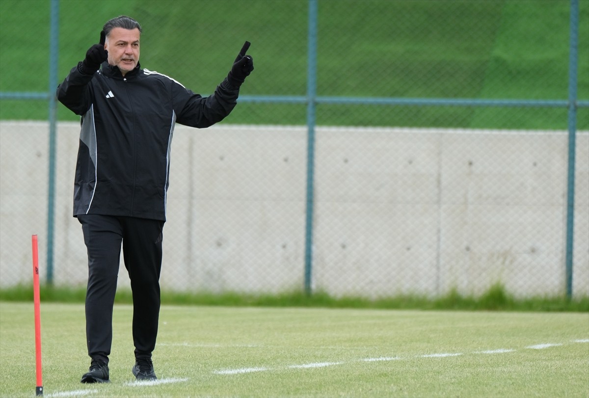 Trendyol 1. Lig'in yeni ekiplerinden Hatayspor, 2025-2026 sezonu hazırlıklarına Erzurum'da devam...