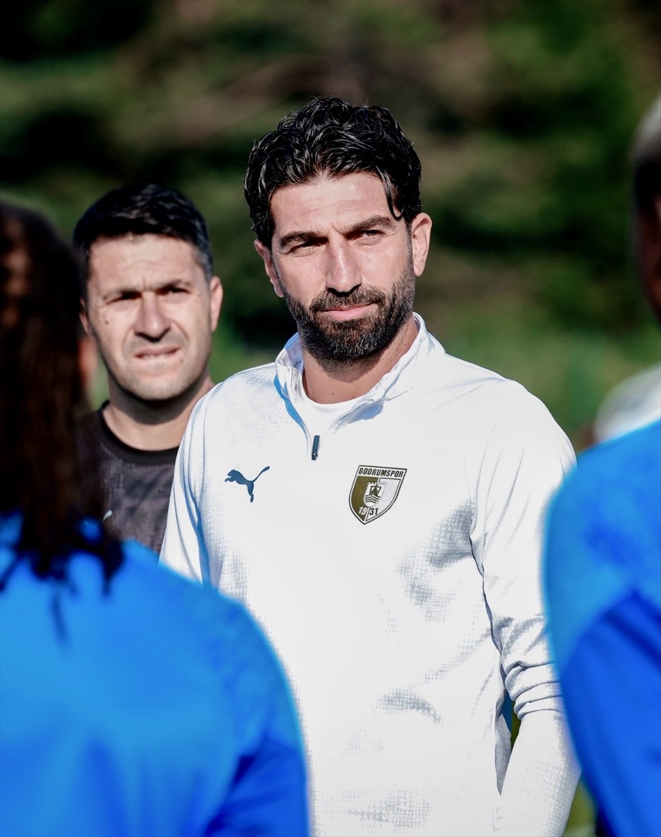 Trendyol 1. Lig ekiplerinden Sipay Bodrum FK, Düzce'de yeni sezon hazırlıklarının ikinci etabına...