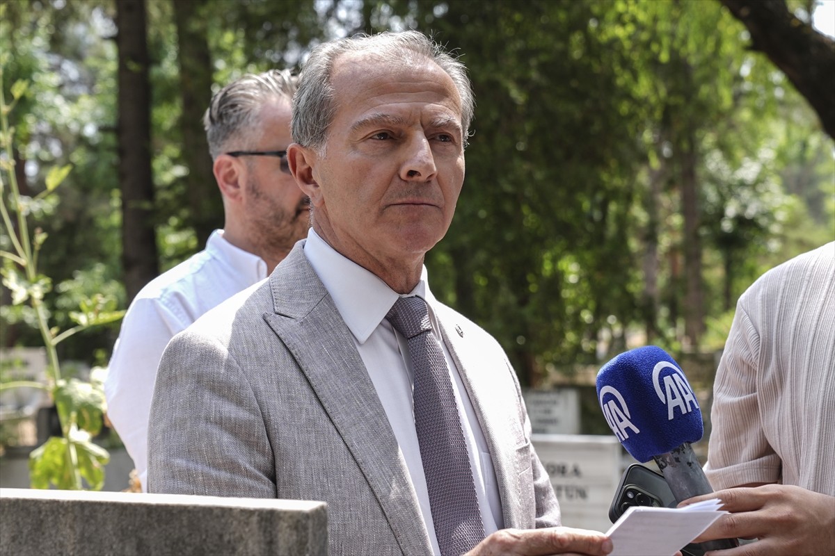 Türk havacılık tarihinin önemli isimlerinden Vecihi Hürkuş'un 56. ölüm yıl dönümü dolayısıyla anma...