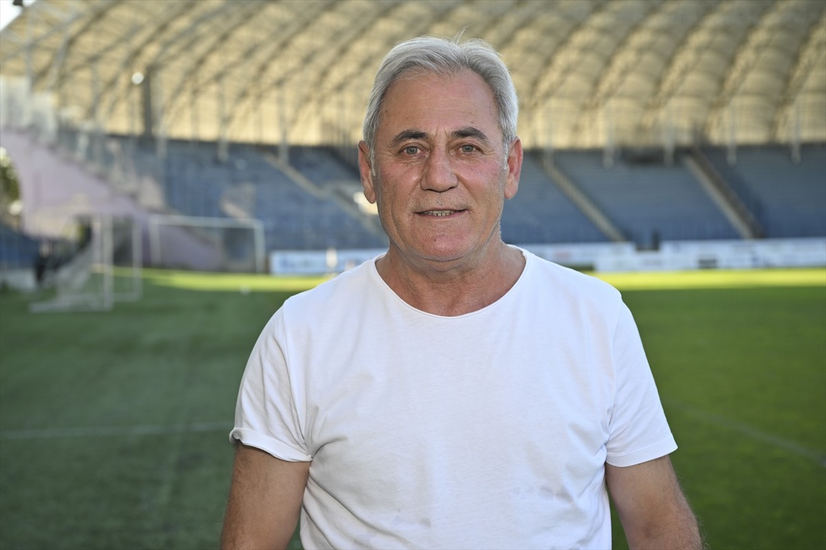 Turkcell Kadın Futbol Süper Ligi'nde geride kalan sezonu şampiyon tamamlayan Ankara Büyükşehir...