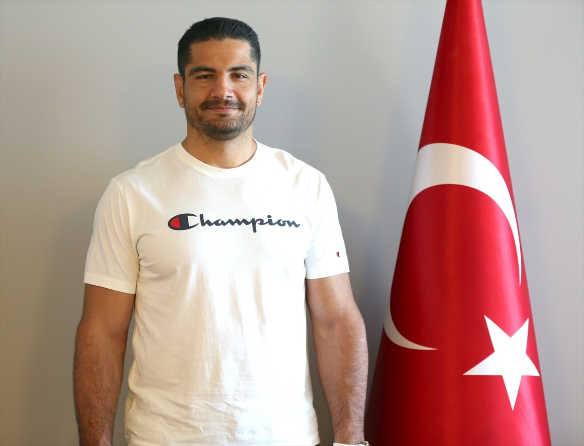 Türkiye Güreş Federasyonu Başkanı Taha Akgül, hedeflerinin, enerjilerinin ve her şeylerinin...