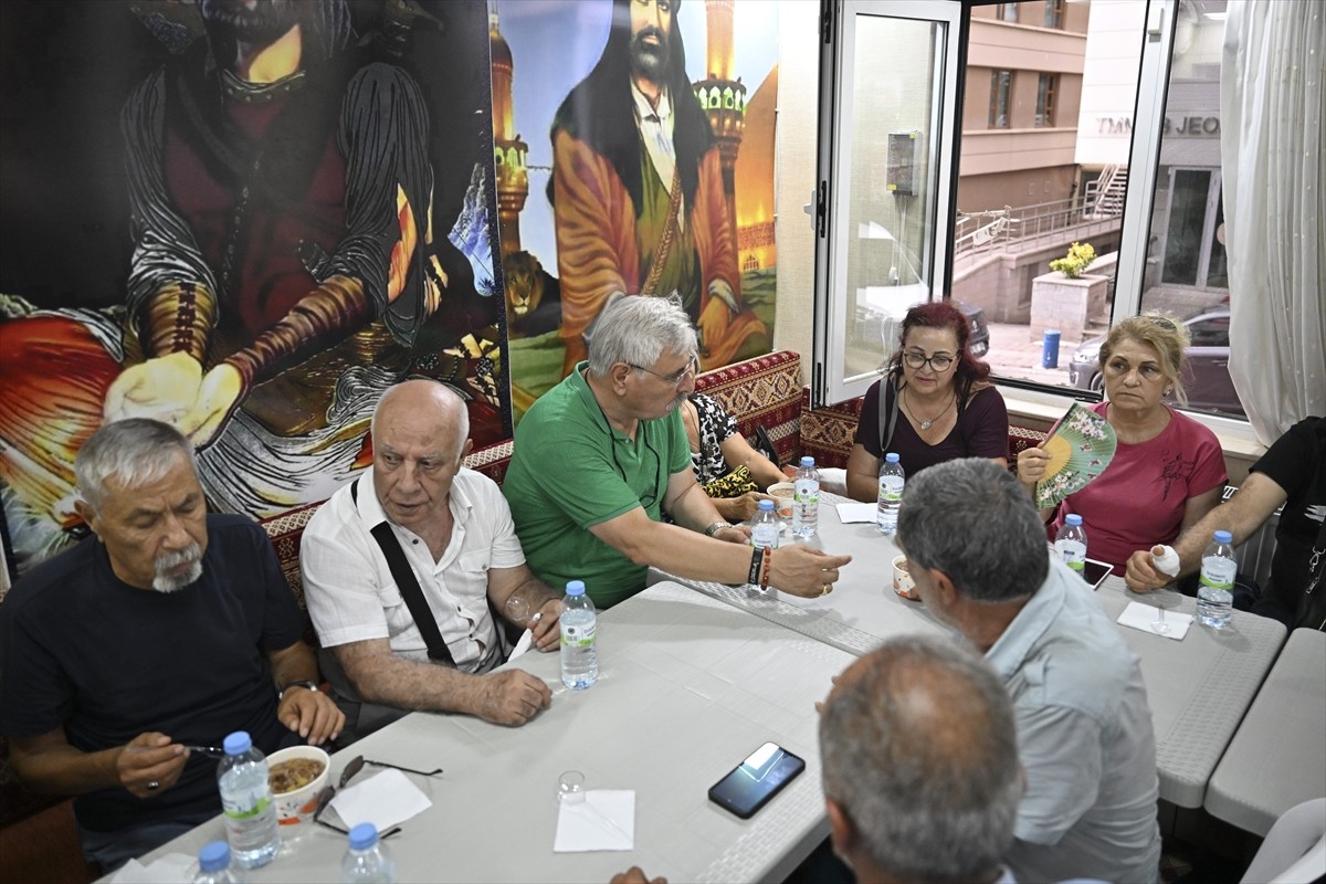 Türkmen Alevi Bektaşi Vakfı tarafından "Kerbela'yı anmak için" İmam Hüseyin Cemevi'nde program...