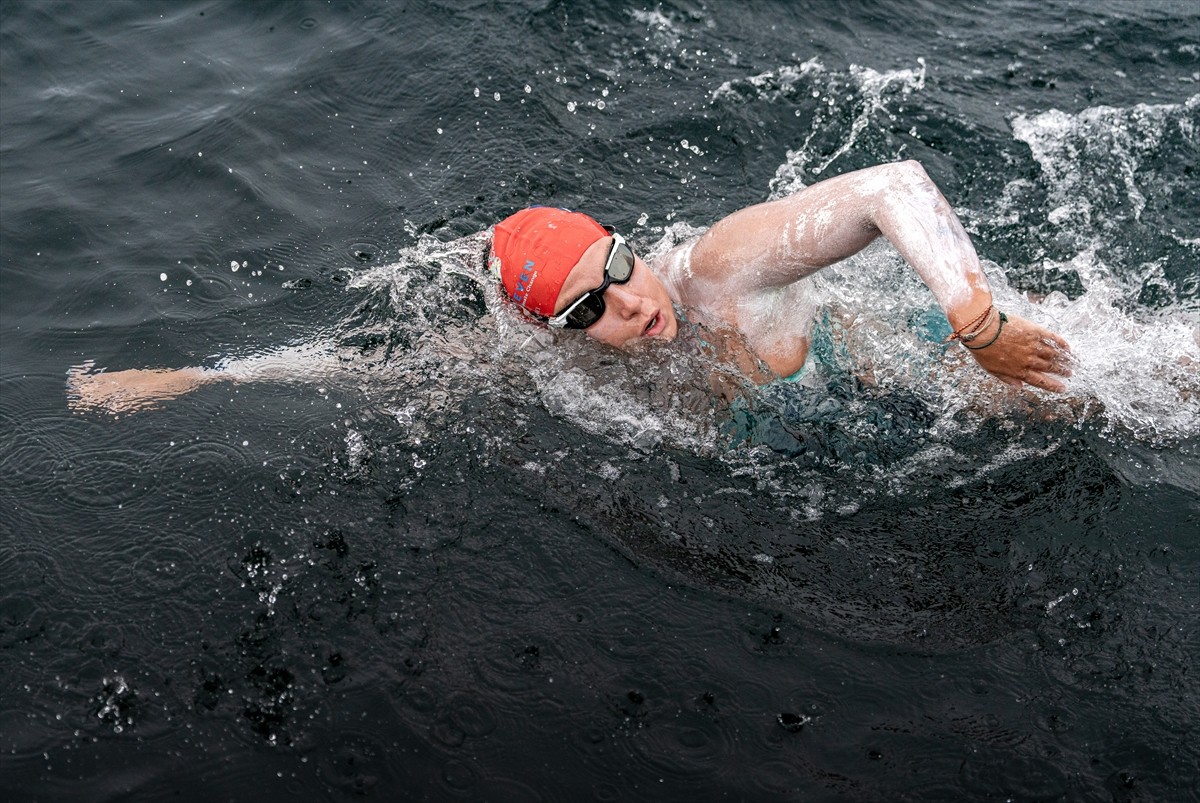 Ultra maraton yüzücüsü Bengisu Avcı, dünyada 7 açık su kanalından oluşan Oceans Seven (Okyanus...