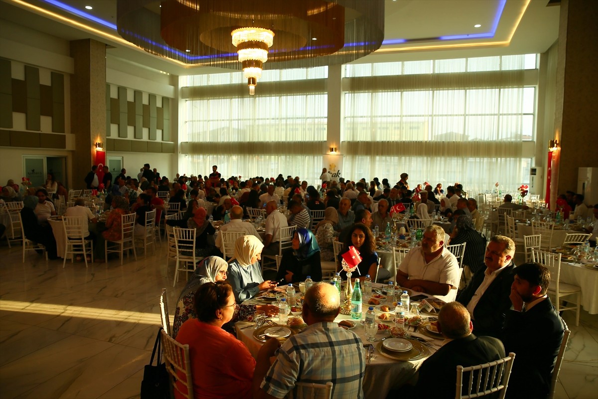 Uşak Valiliği, 15 Temmuz Demokrasi ve Milli Birlik Günü dolayısıyla şehit yakınları ve gaziler...