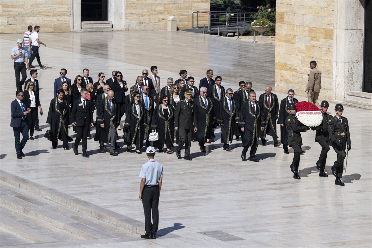 Uyuşmazlık Mahkemesi Başkanı Rıdvan Güleç ve beraberindeki heyet, Uyuşmazlık Mahkemesinin 80....